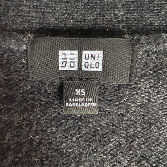Uniqlo wool cardigan - Picture 3 of 6